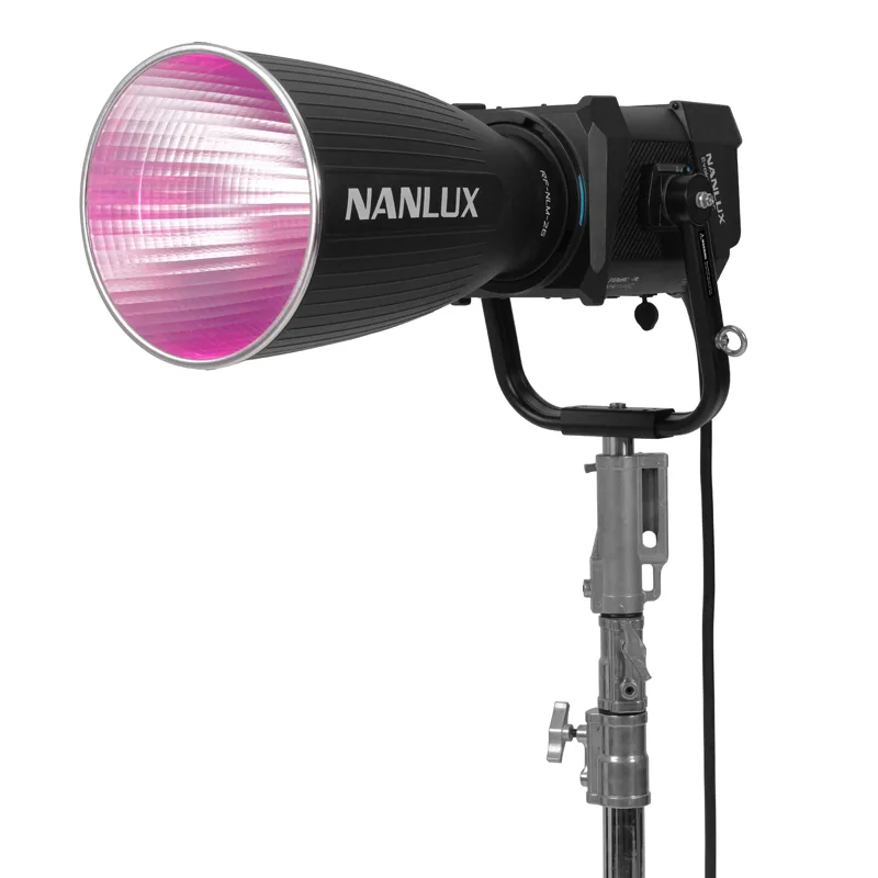 Nanlux Evoke 900C
