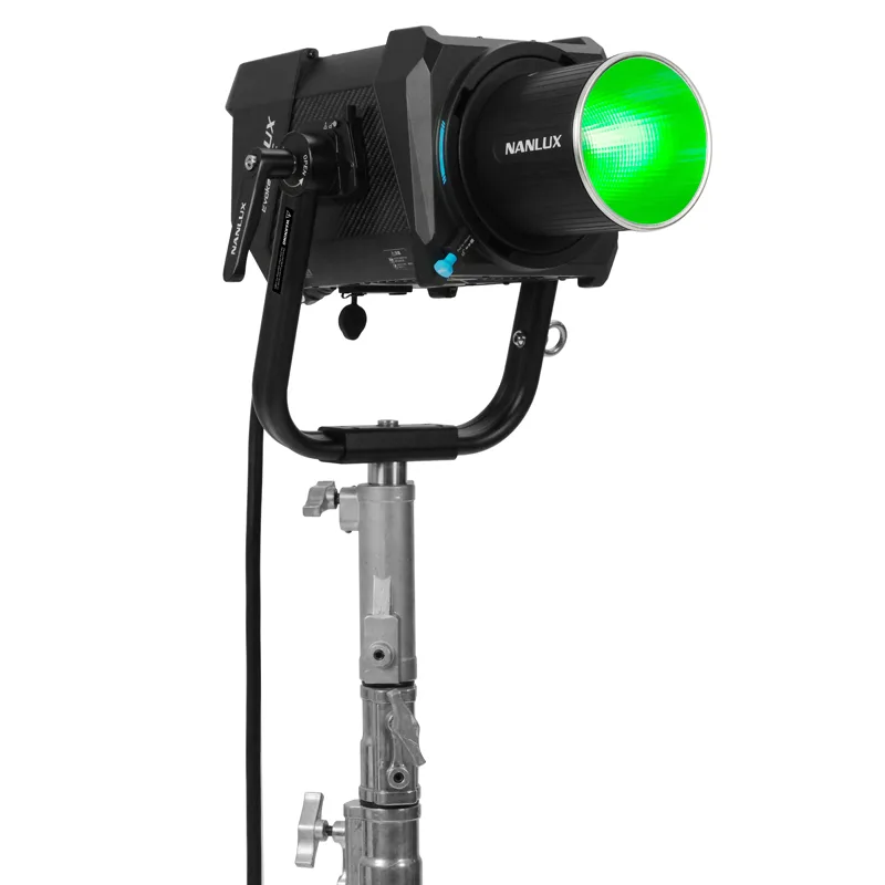 Nanlux Evoke 900C